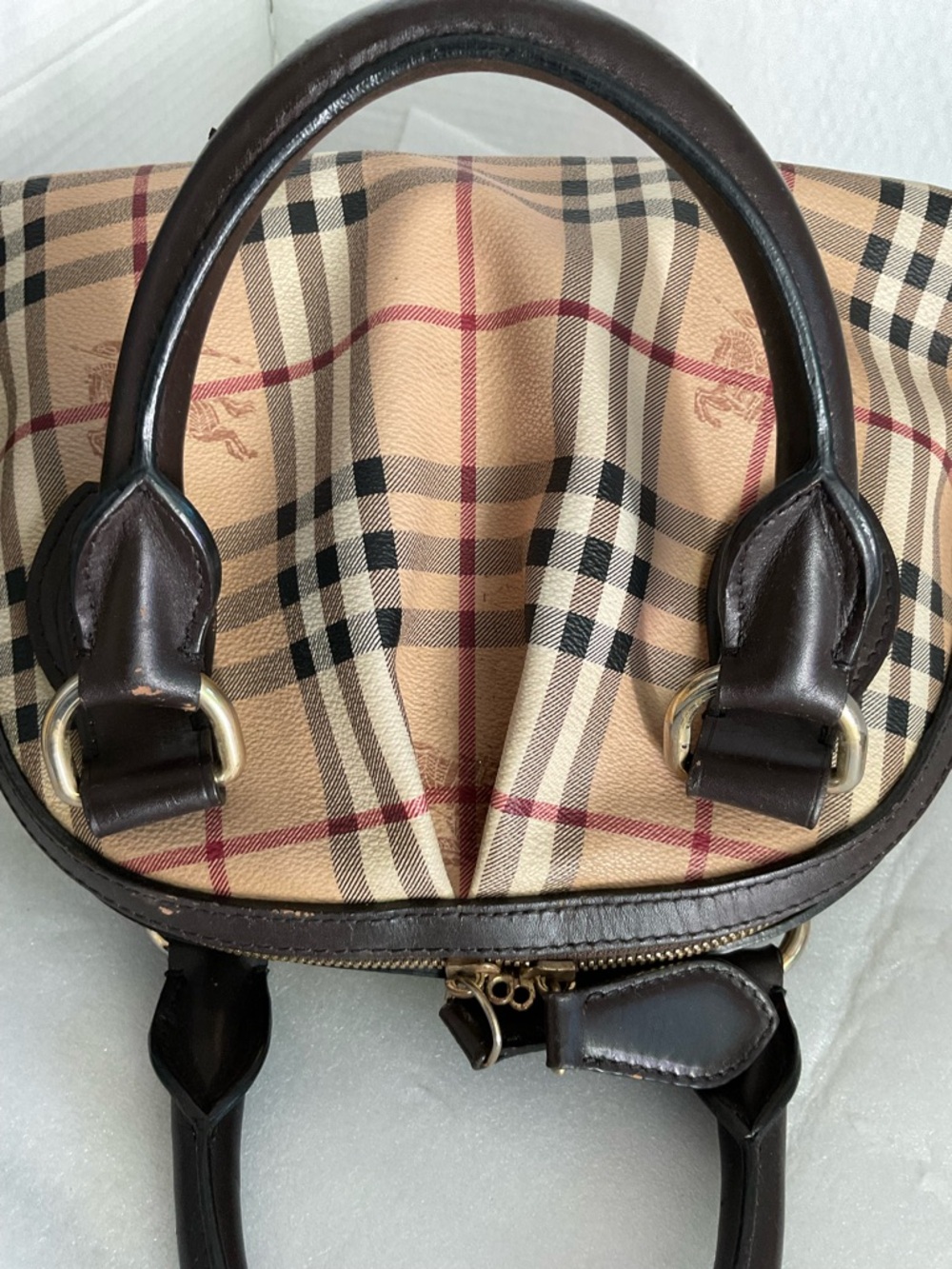 Burberry Beige Plaid Shoulder Bag with Dark Brown Leather Trim - Picture 2 of 16